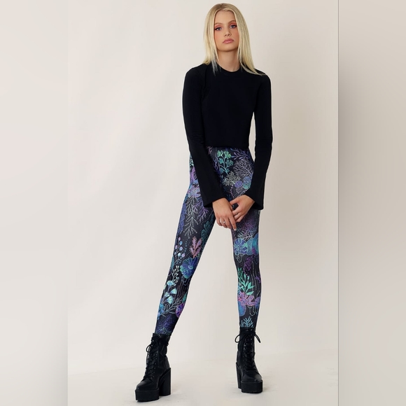 Blackmilk Floral Coral HWMF Leggings XS - Picture 5 of 8